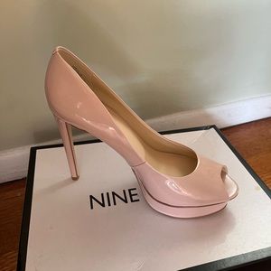 New peep toe patent nude pumps size 7.5